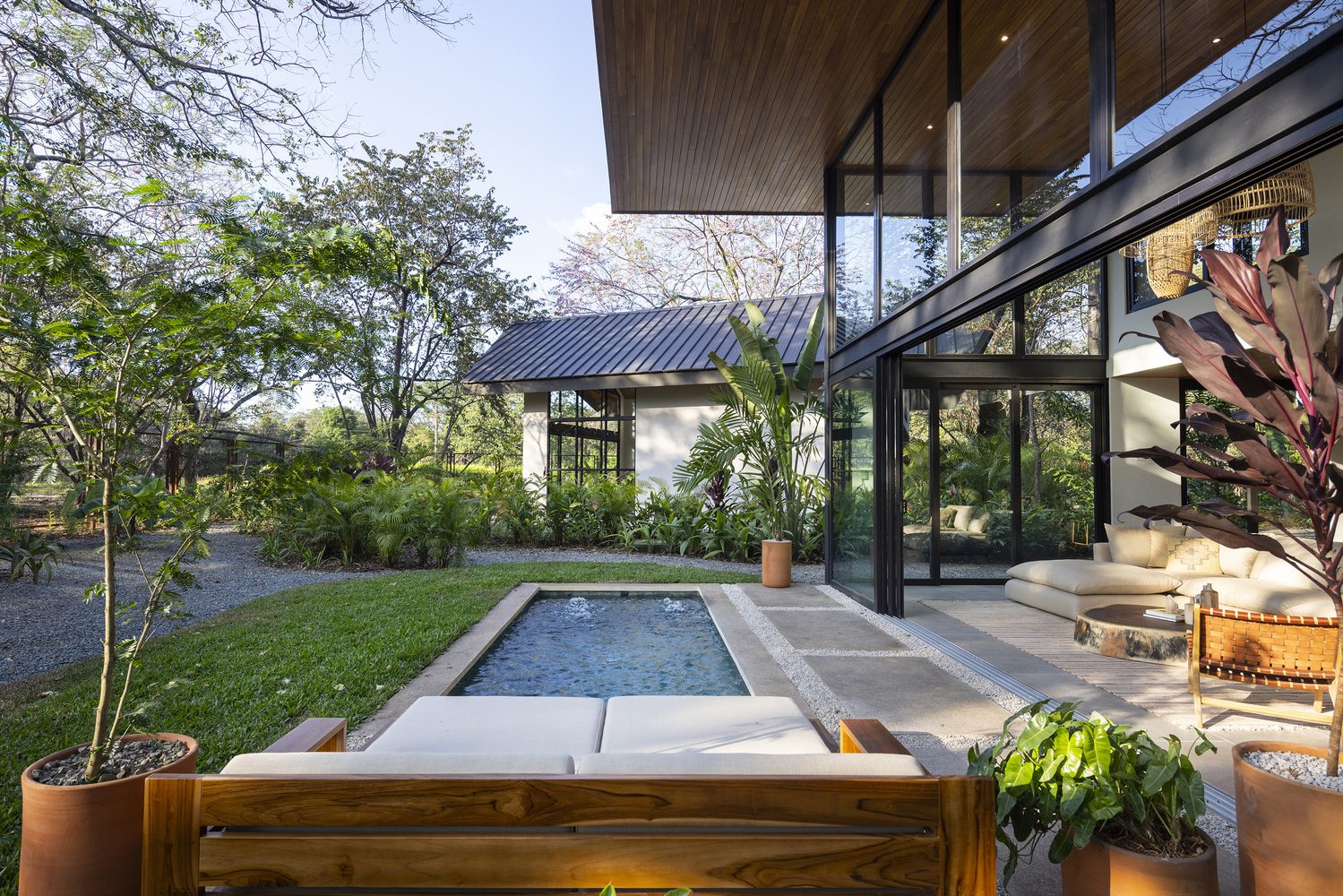 Indo Avellanas House