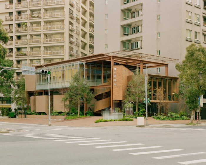 Apricity Development Brand Headquarters | Soar Design Studio + Ray Architects