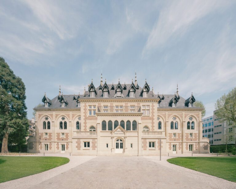 Château of the Hertford British Hospital Rehabilitation | Maud Caubet Architectes