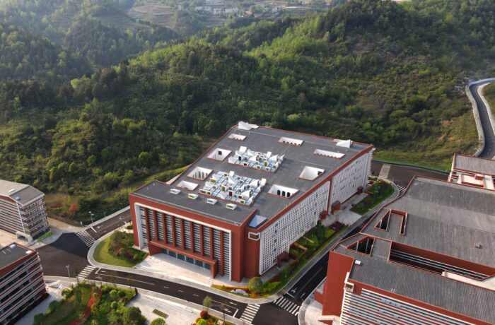 Guizhou Media Vocational and Technical School Library & Information Center | West-line studio