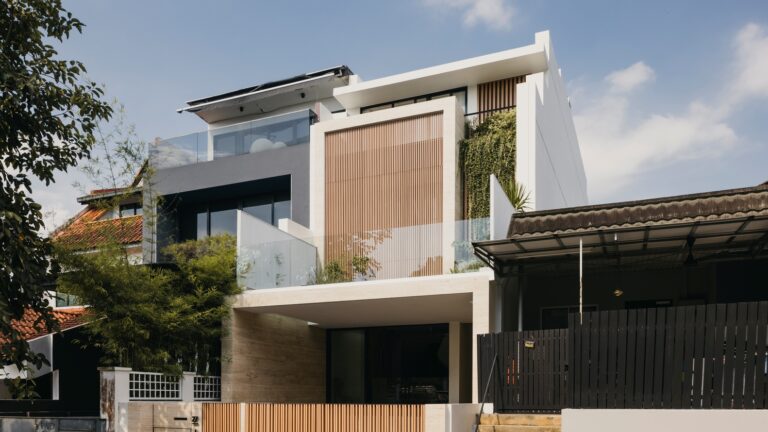 House of Dancing Light | Freight Architects