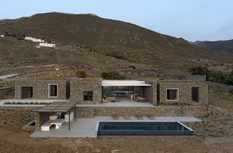 PetrA Home | React Architects