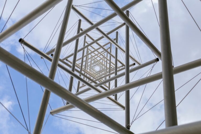 The Science Behind Floating Buildings: How Tensegrity Structures Defy Gravity