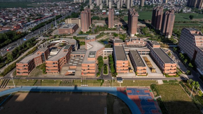 Tongtai School | E PLUS/SZA DESIGN