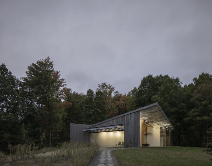 Gray Niva Pool House | GAuthier Architects