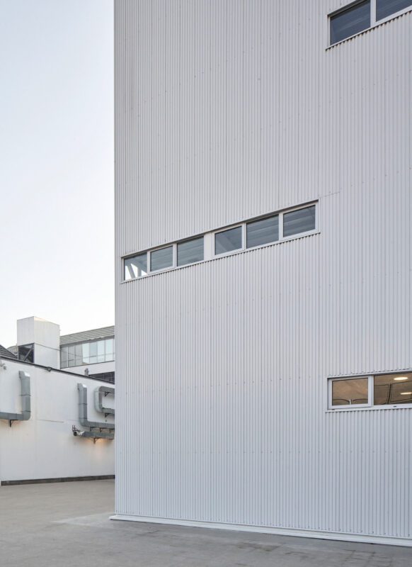 edificio talleres arquitectura 4