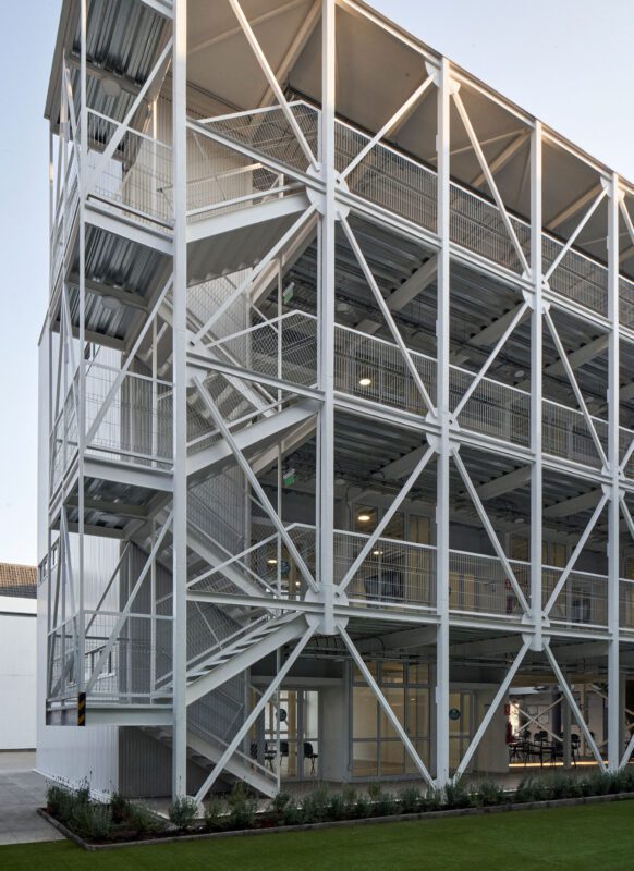 edificio talleres arquitectura 5