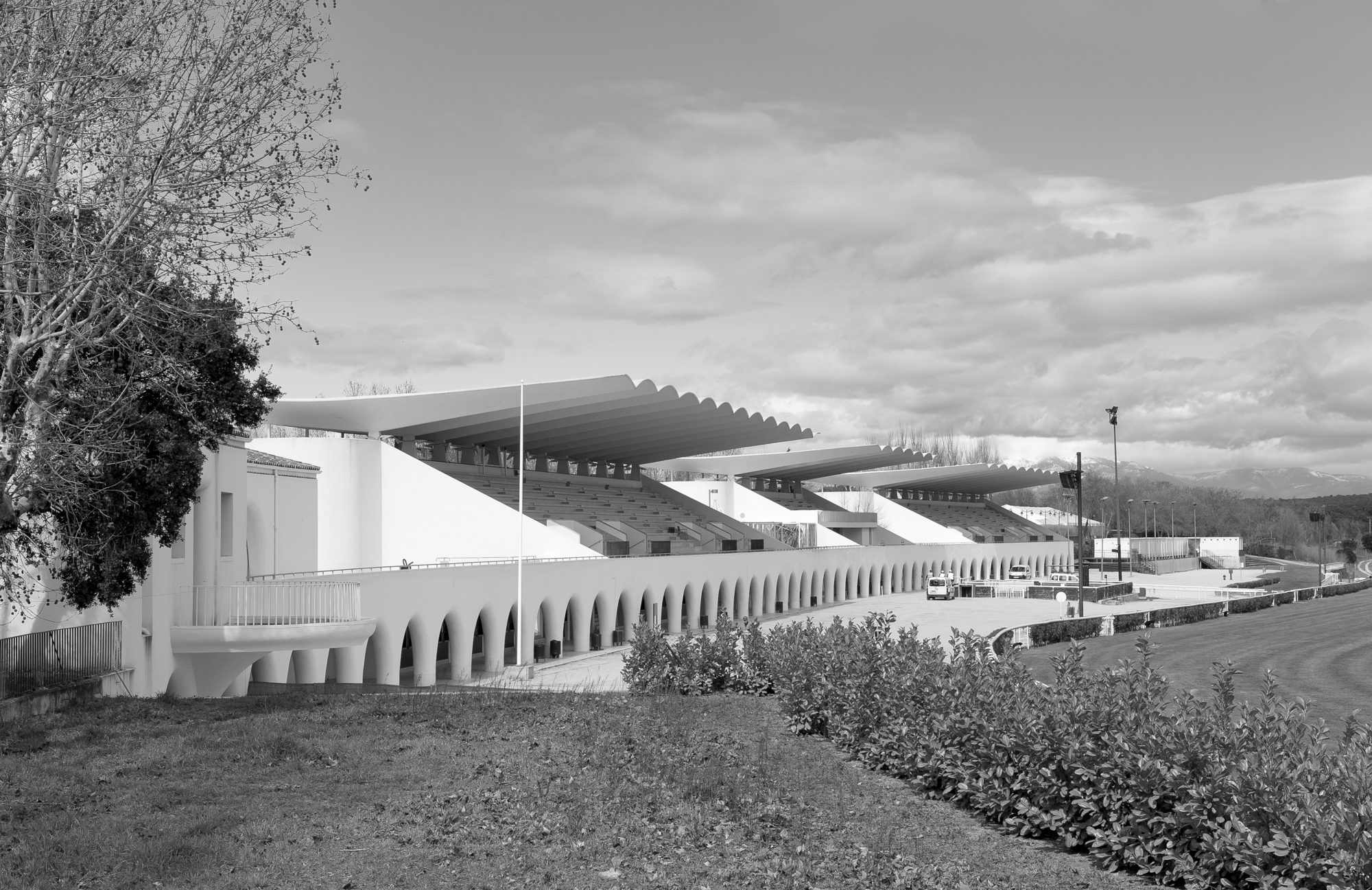 Architecture Classic: The Zarzuela Hippodrome