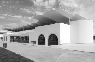 Architecture Classic: The Zarzuela Hippodrome