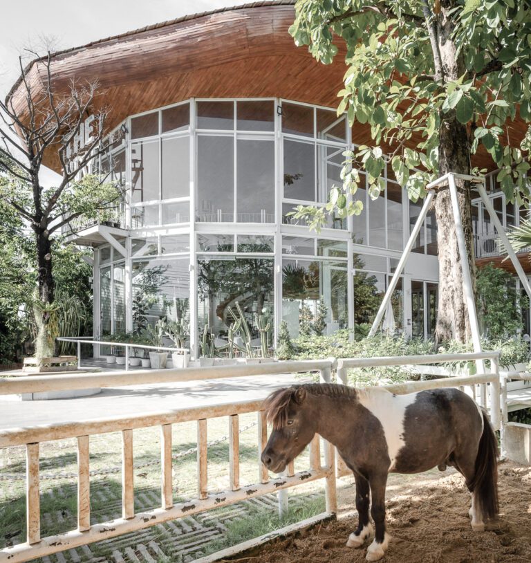 The Hay Equestrian Center and Eatery | Architectkidd