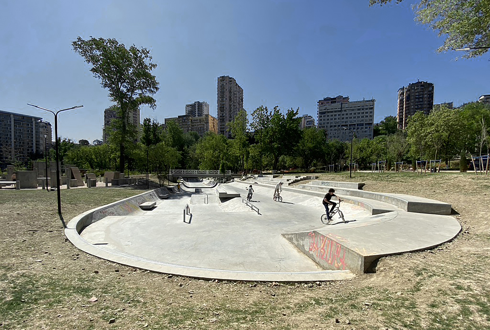 Skatepark & Parkourground Mziuri