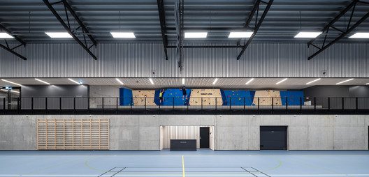 Hall 03