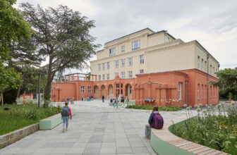 Gersthof Model School Renovation and Conversion