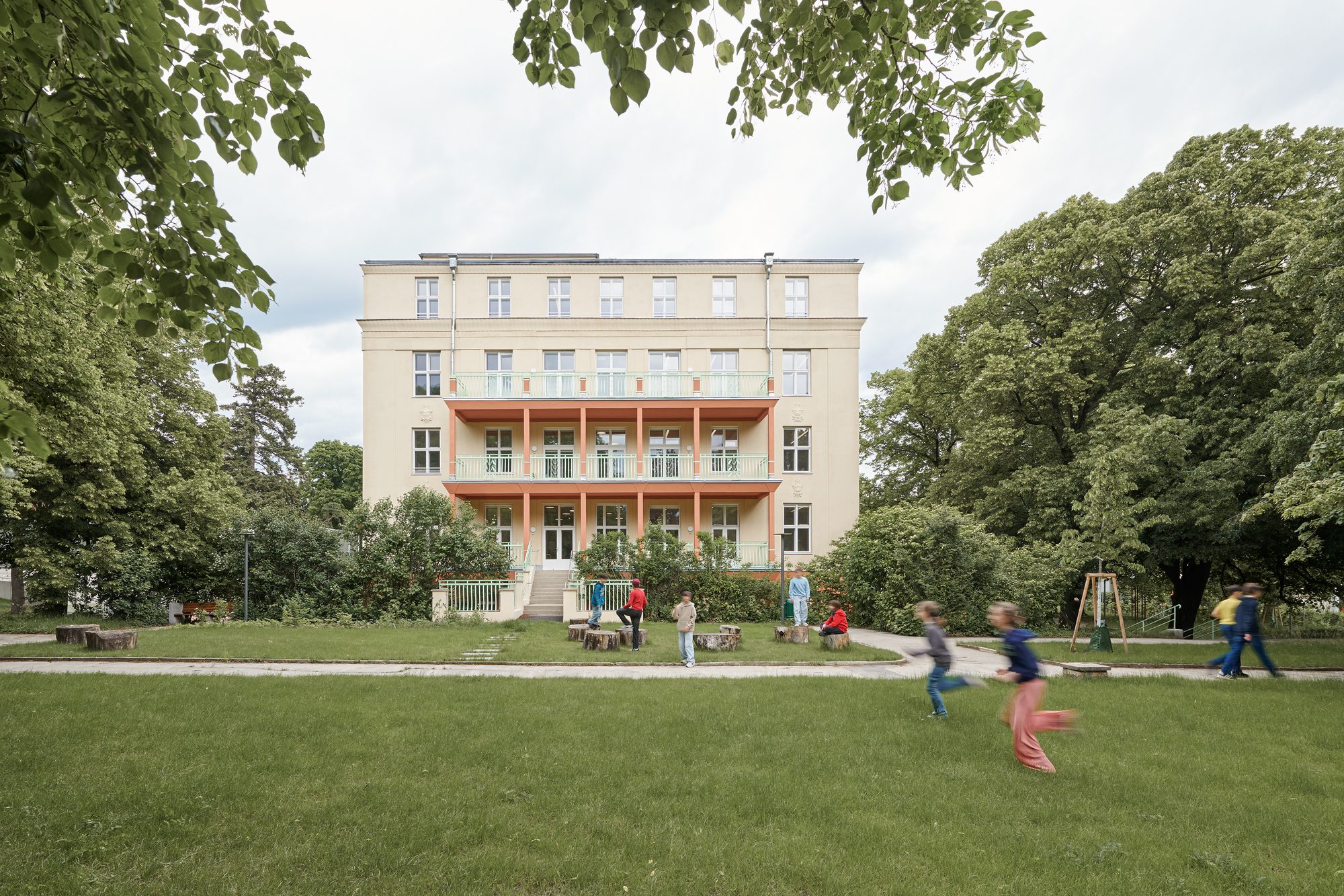 Gersthof Model School Renovation and Conversion