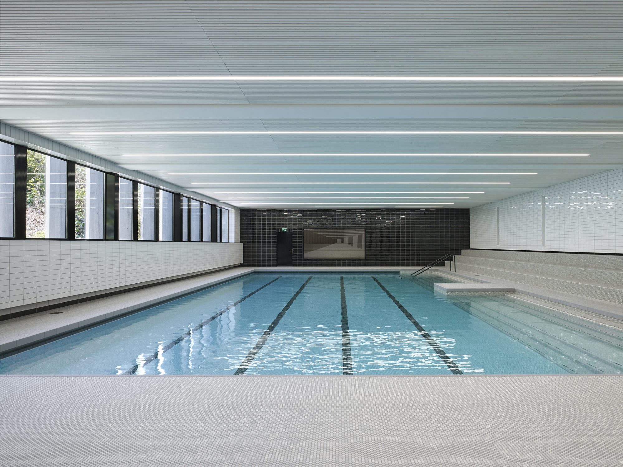 gymnasium and swimming hall Vogelsang