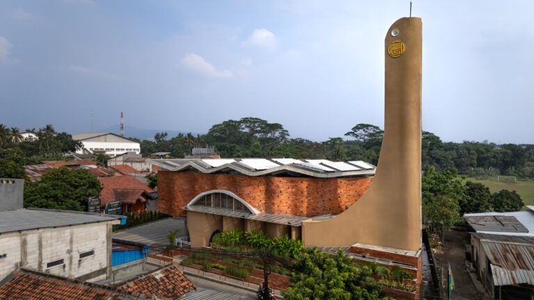 Jami At-Taqwa Mosque Cibinong | Ismail Solehudin Architecture