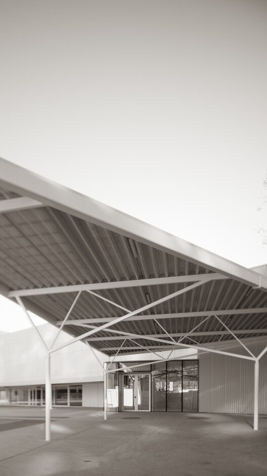 multisport pavilion oaob architecture 5