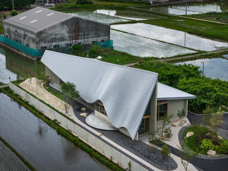 Office in Hashima | PERMANENT Co., Ltd. + Atelier Nagara Architectural Design Office