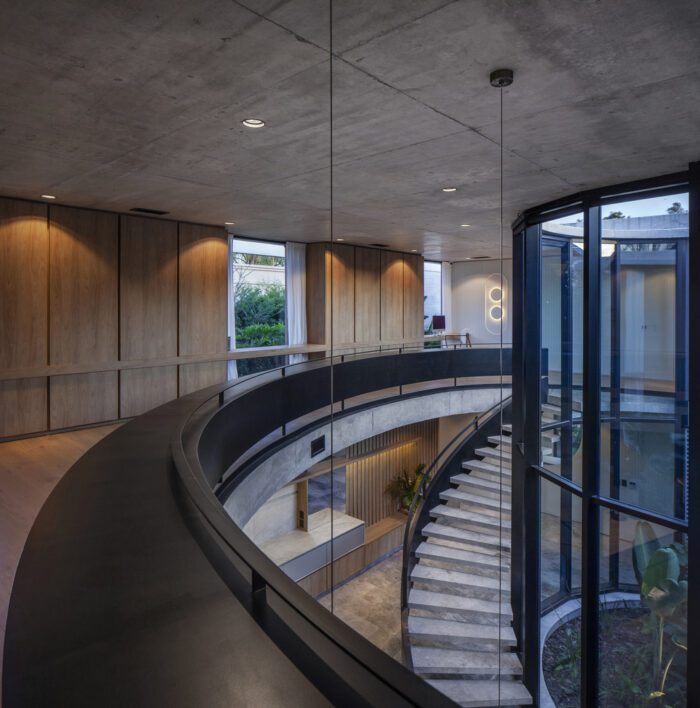 casa oval jorgelina tortorici and asociados plus nicolas lanza 28 Oval House
