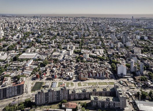 Playón Red Public Spaces and Community Infrastructures for Integration