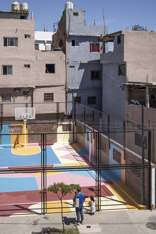 Playón Red Public Spaces and Community Infrastructures for Integration