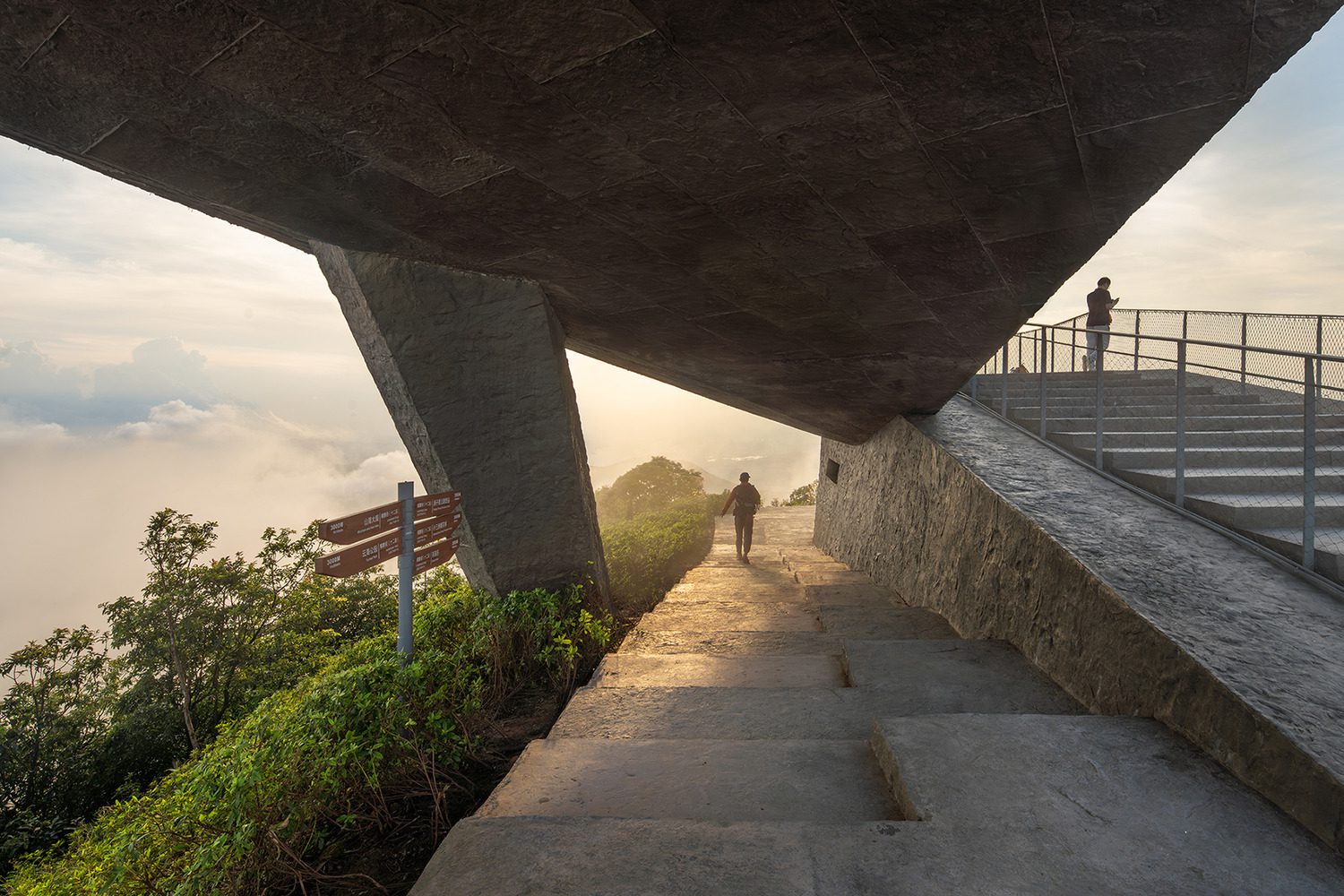 Shenzhen Meishajian Viewing Platform | line+ studio