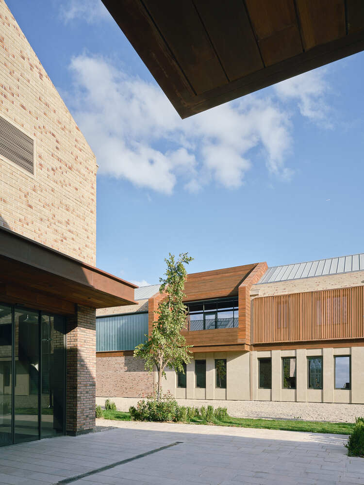 TCDD Temporary Offices & Art Galleries