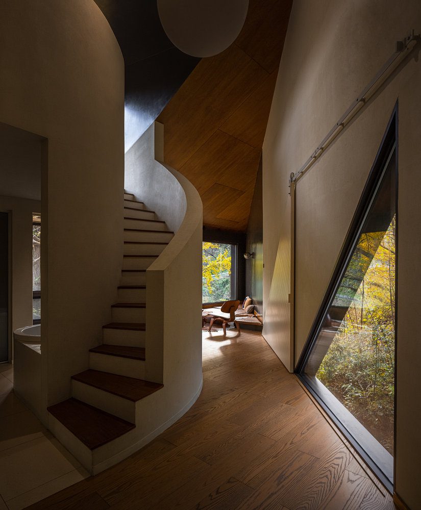 The Treehouse, Mask in the Forest