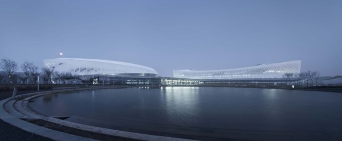 view the site from reservoir. Image © Bowen Hou17