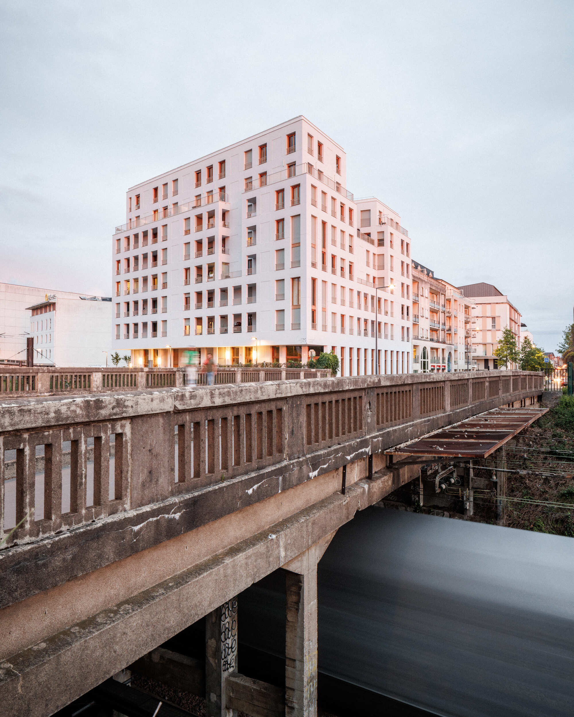 50 Apartments and Office at Coligny