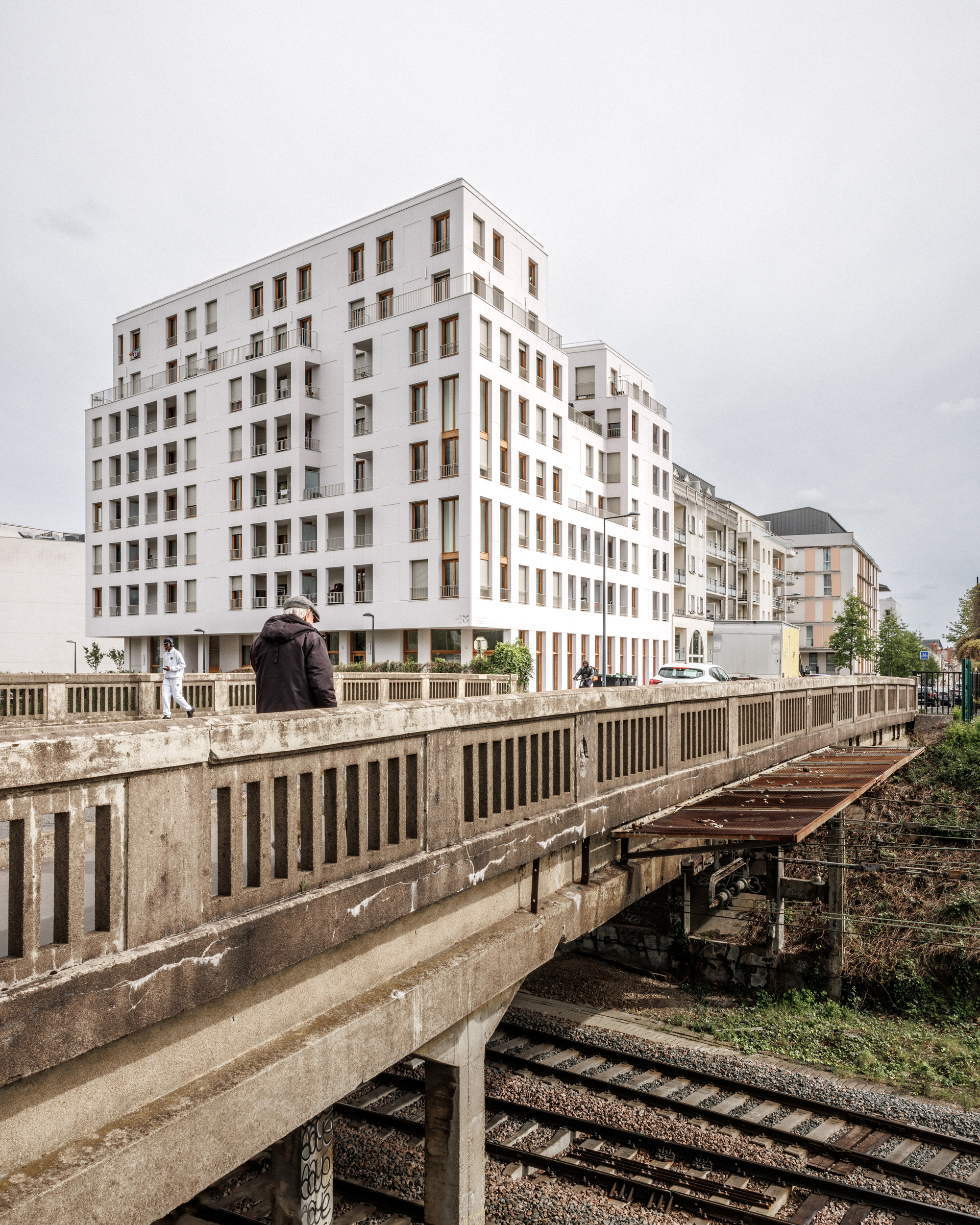 50 Apartments and Office at Coligny