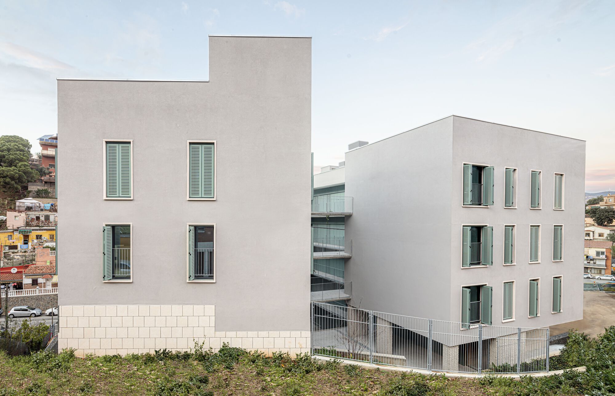 31 Social Housing Units in Torre Baró