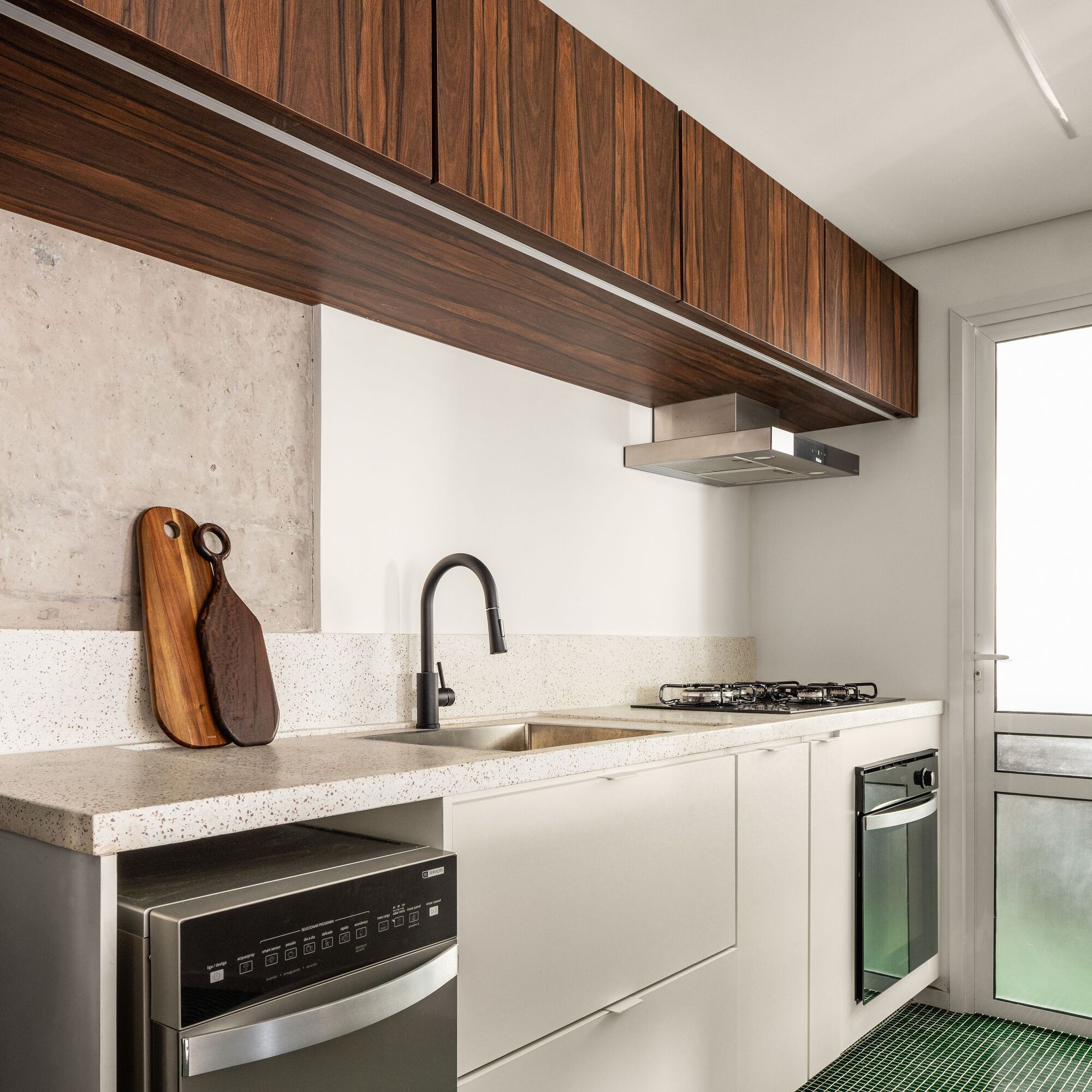 Core Apartment,