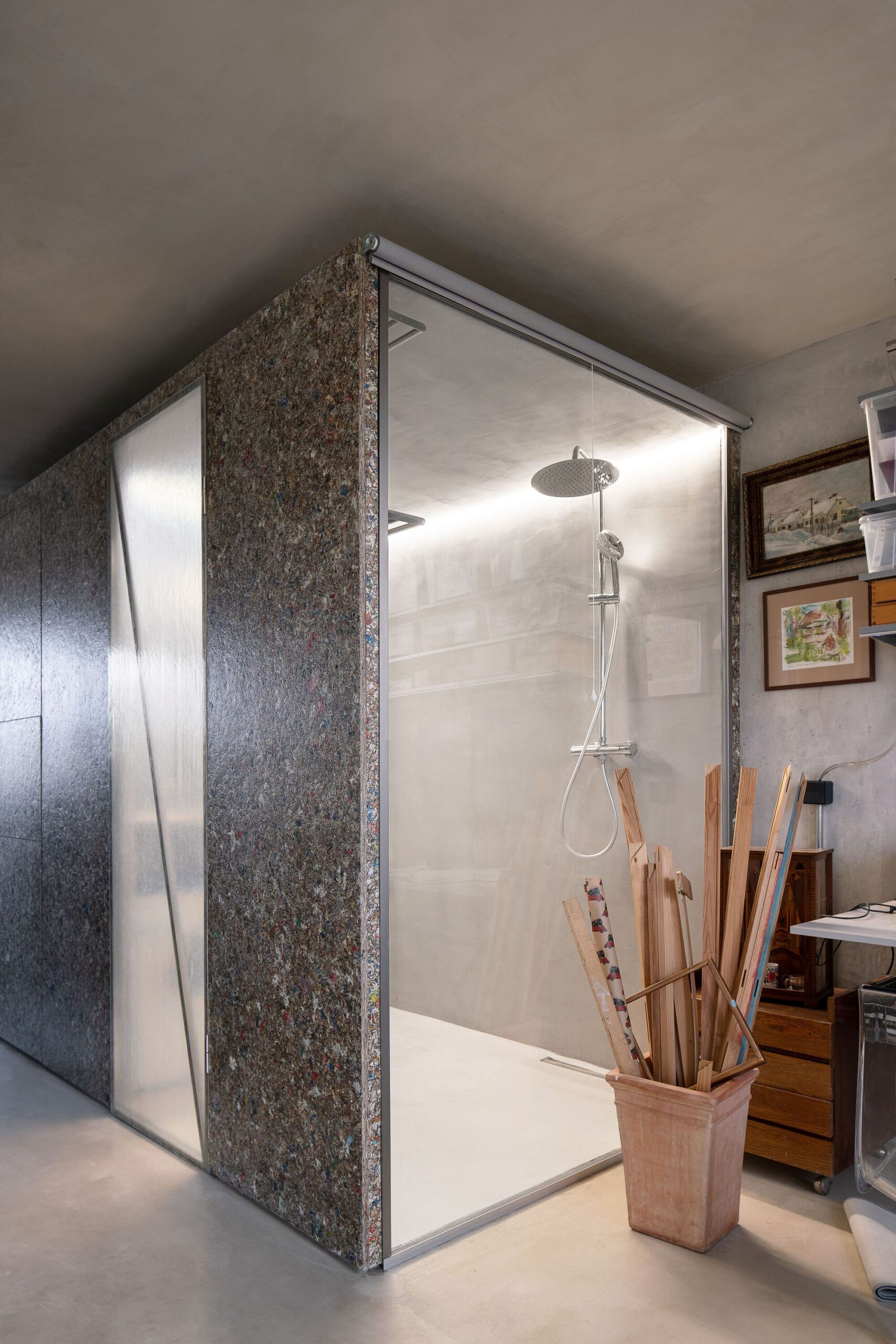 Rumburská Packwall Flat Renovation