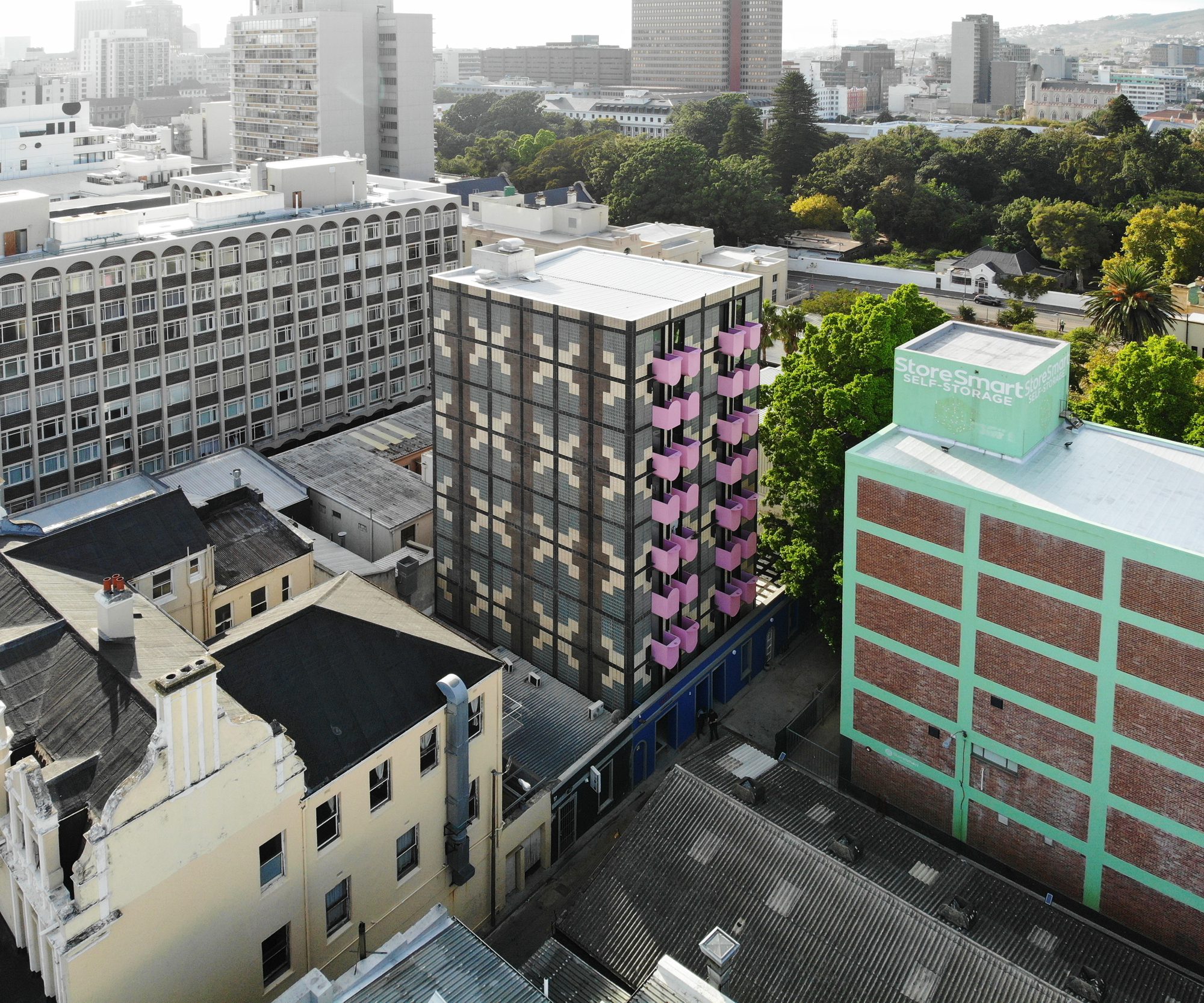 Uxolo Apartments