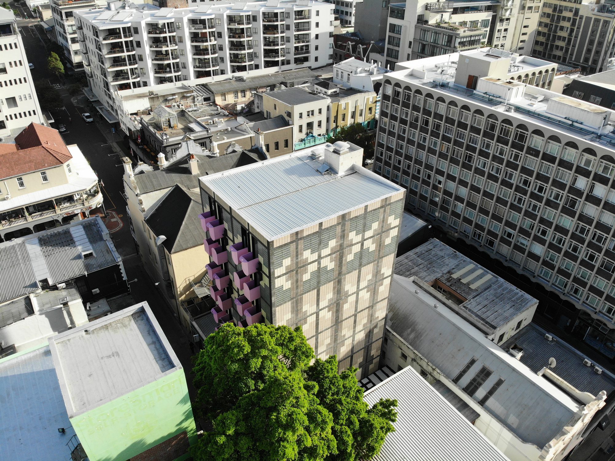 Uxolo Apartments