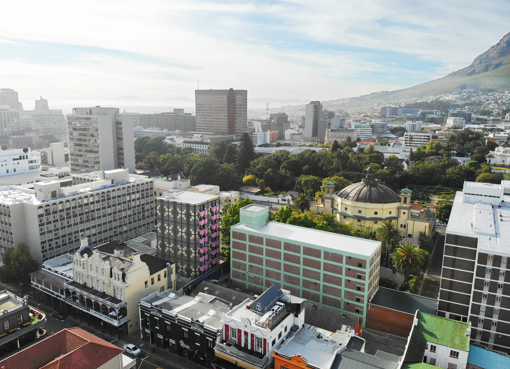 Uxolo Apartments