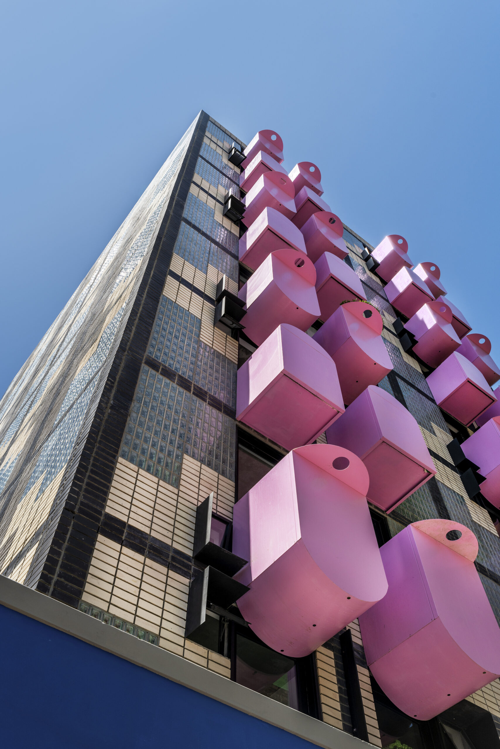 Uxolo Apartments