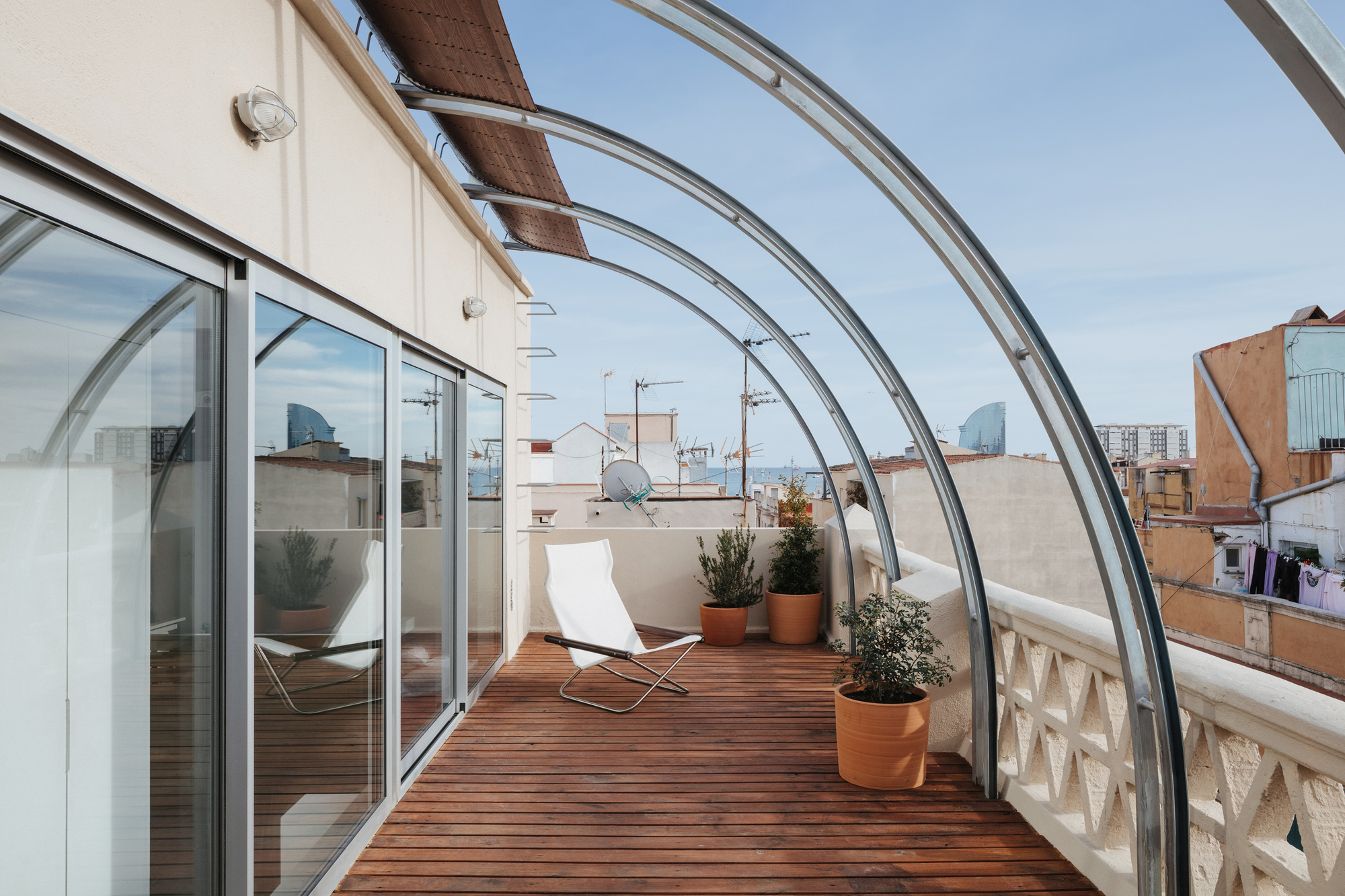 Summer Capsule for a Digital Nomad