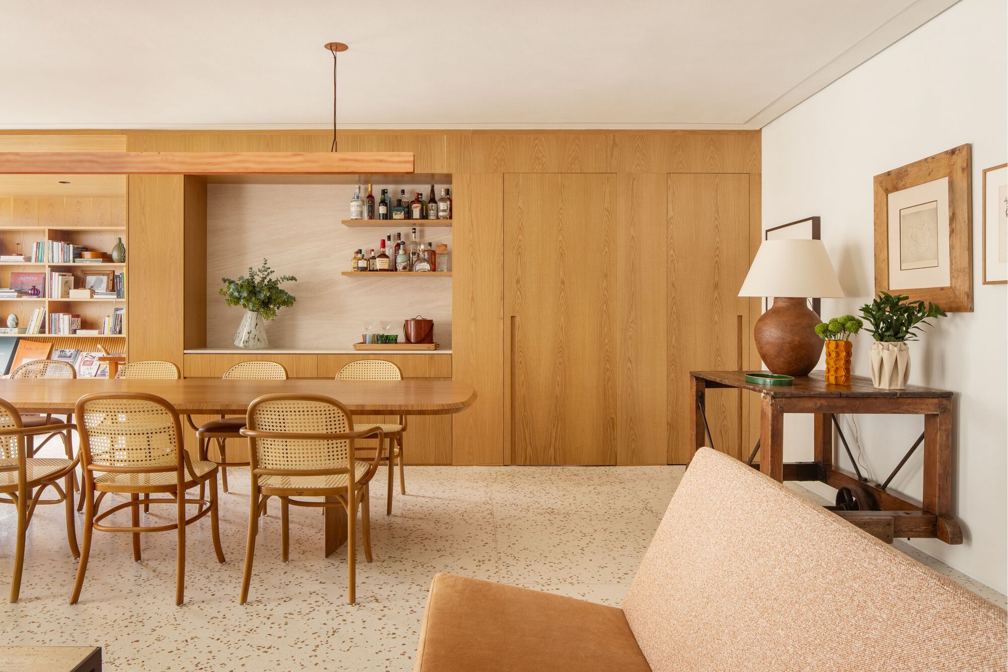 Textures Apartment