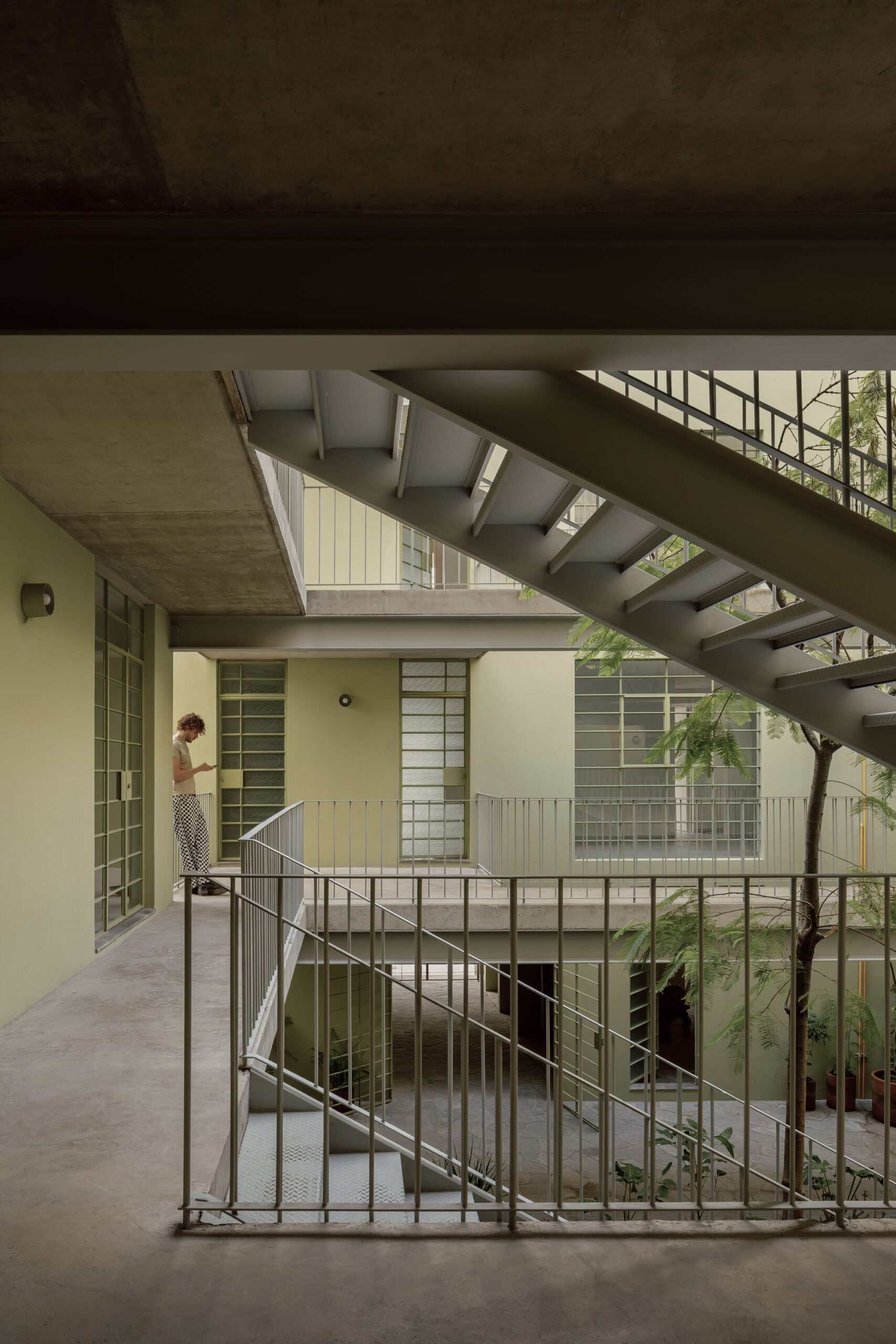 XX de Noviembre Apartment Building
