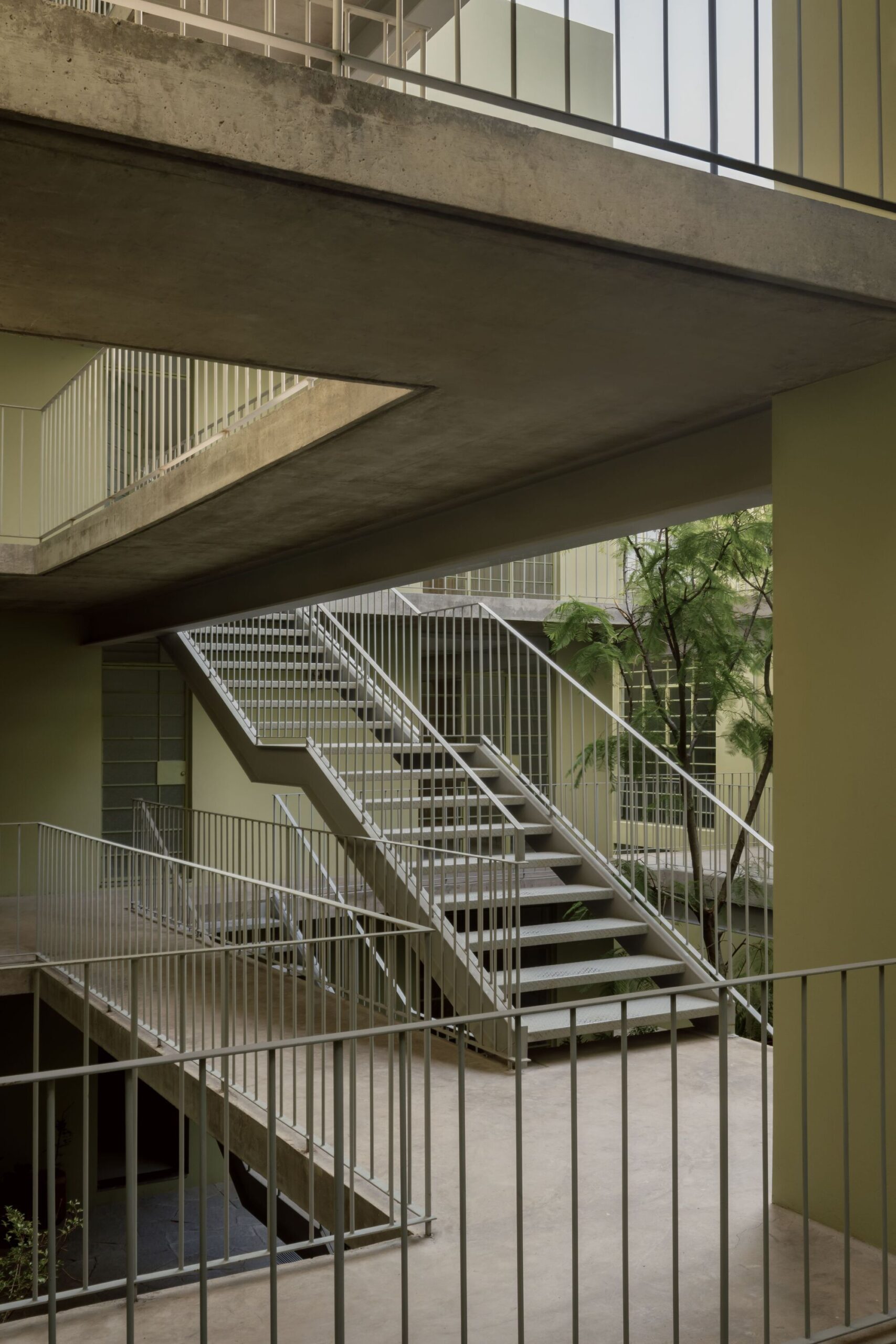 XX de Noviembre Apartment Building