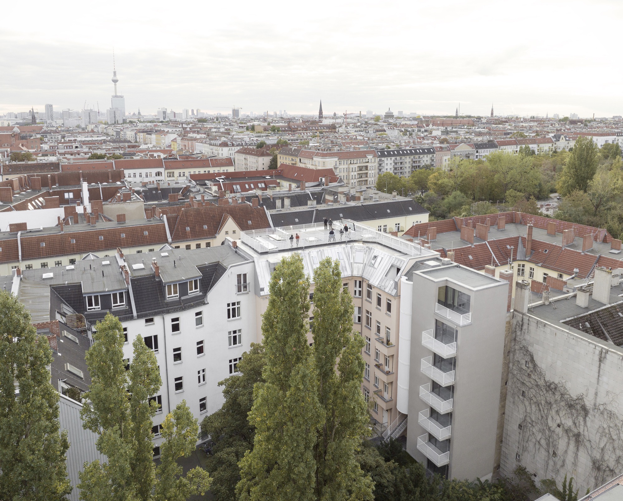 Berlin Backyard Tower 6x9