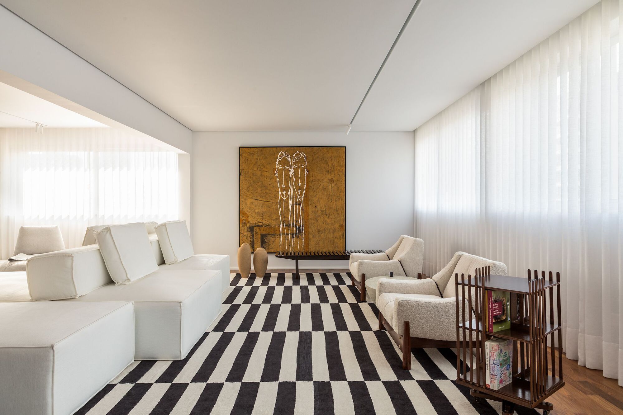 Trianon Apartment
