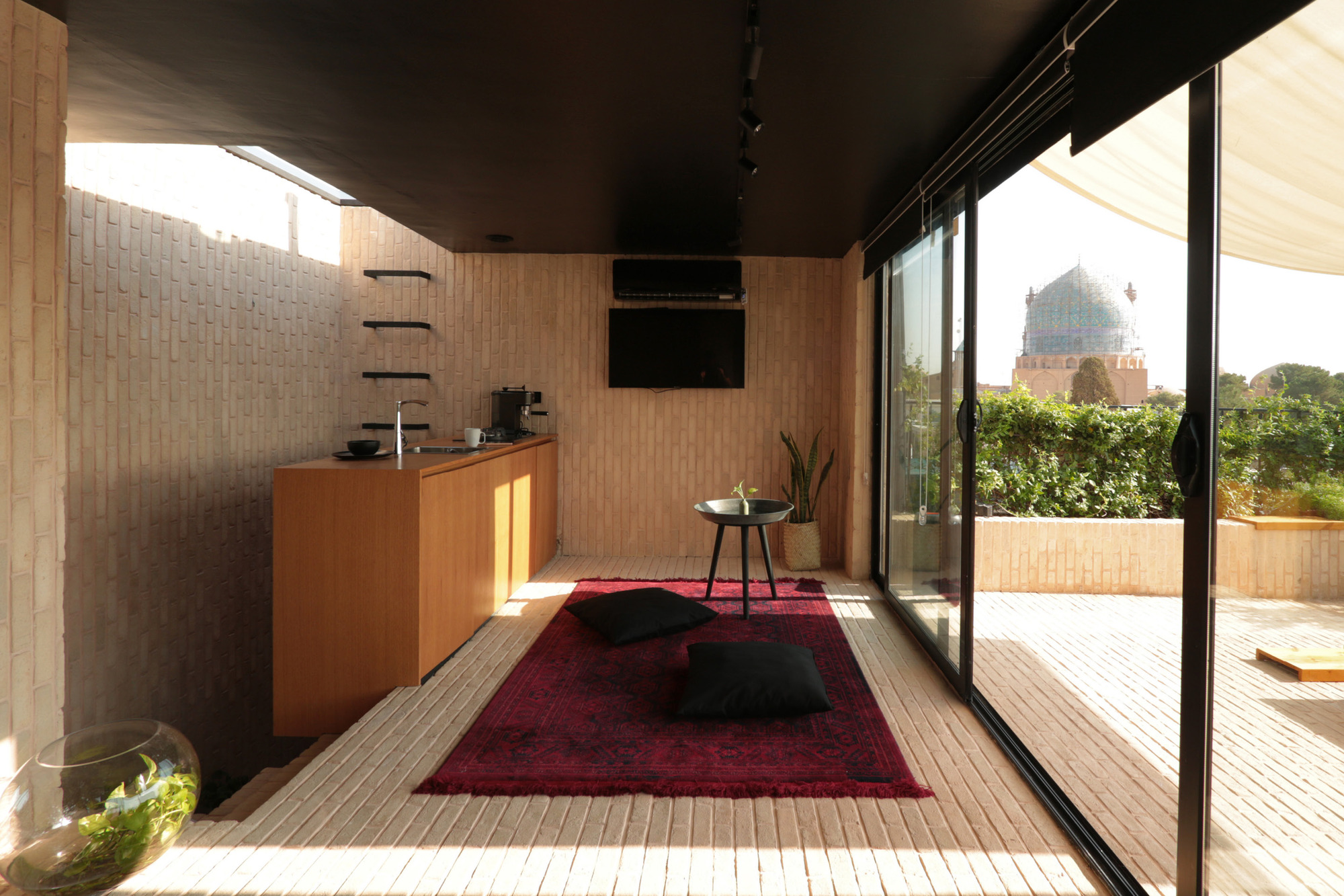 Kharposhteh Apartment