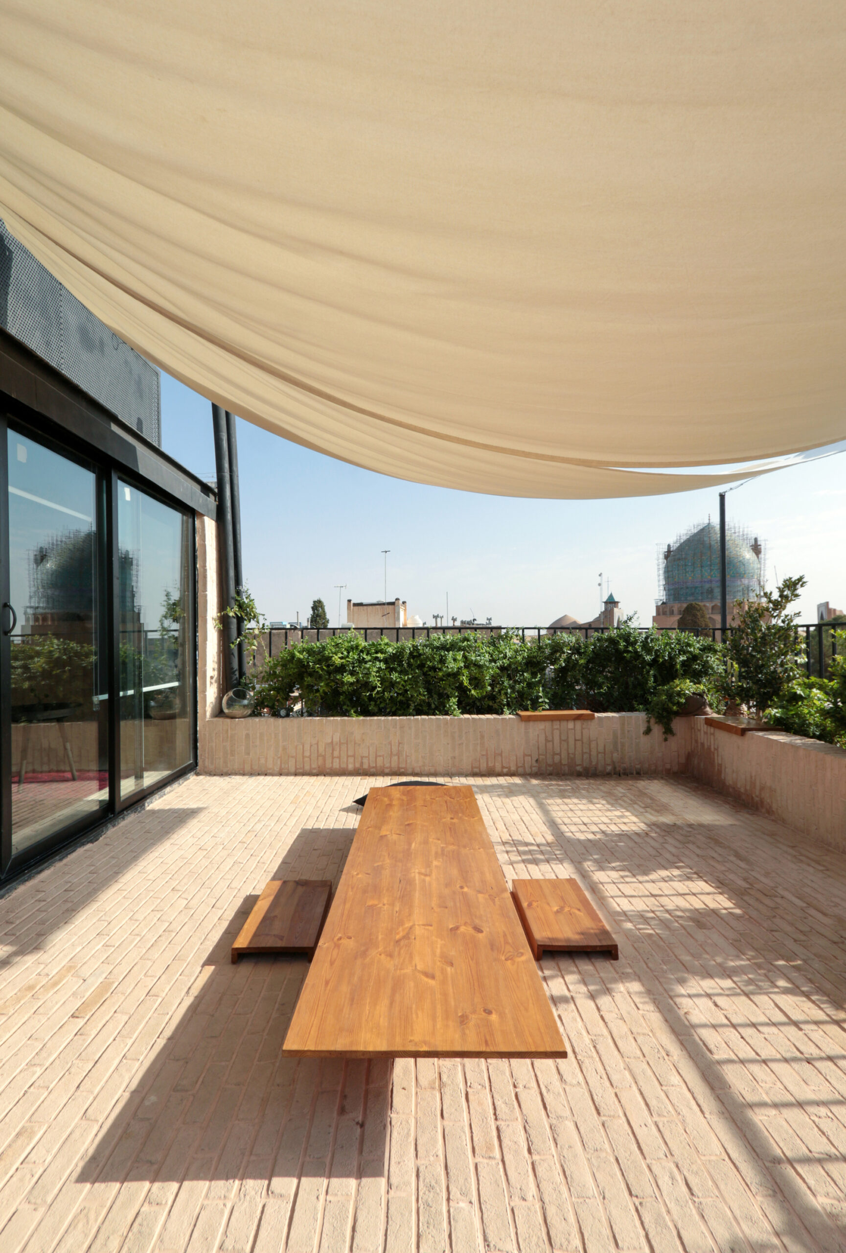 Kharposhteh Apartment
