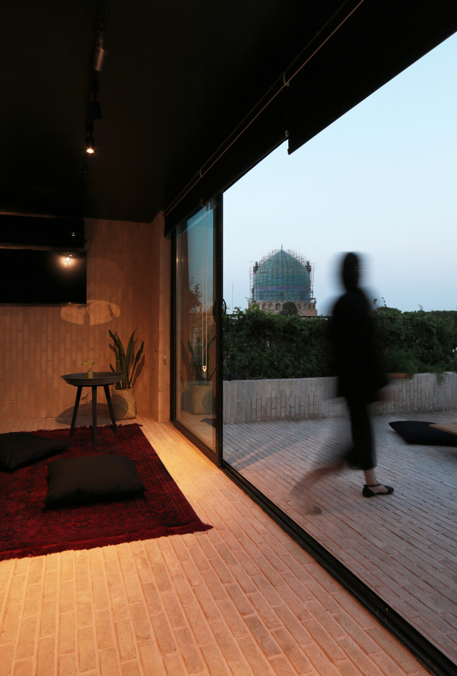 Kharposhteh Apartment