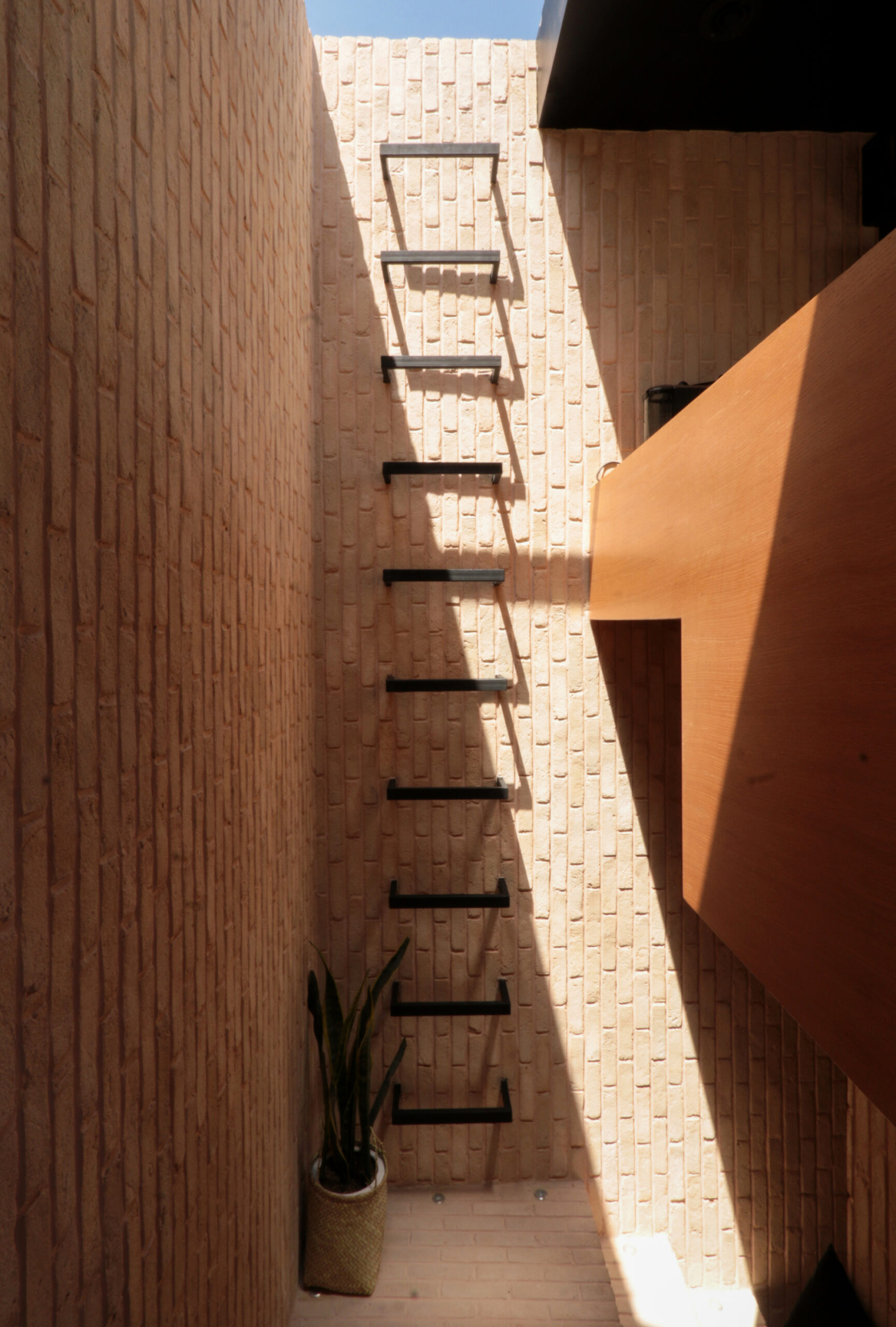 Kharposhteh Apartment