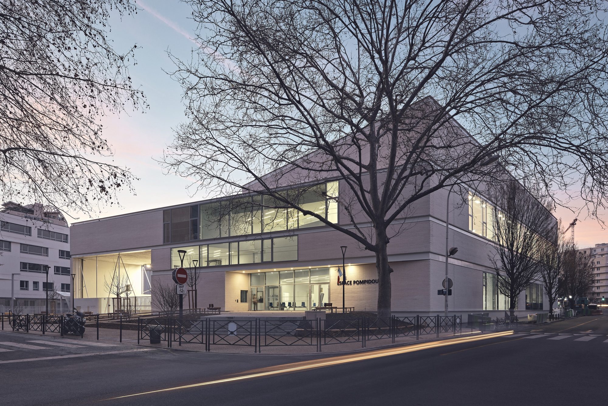 Espace Pompidou Gymnasium