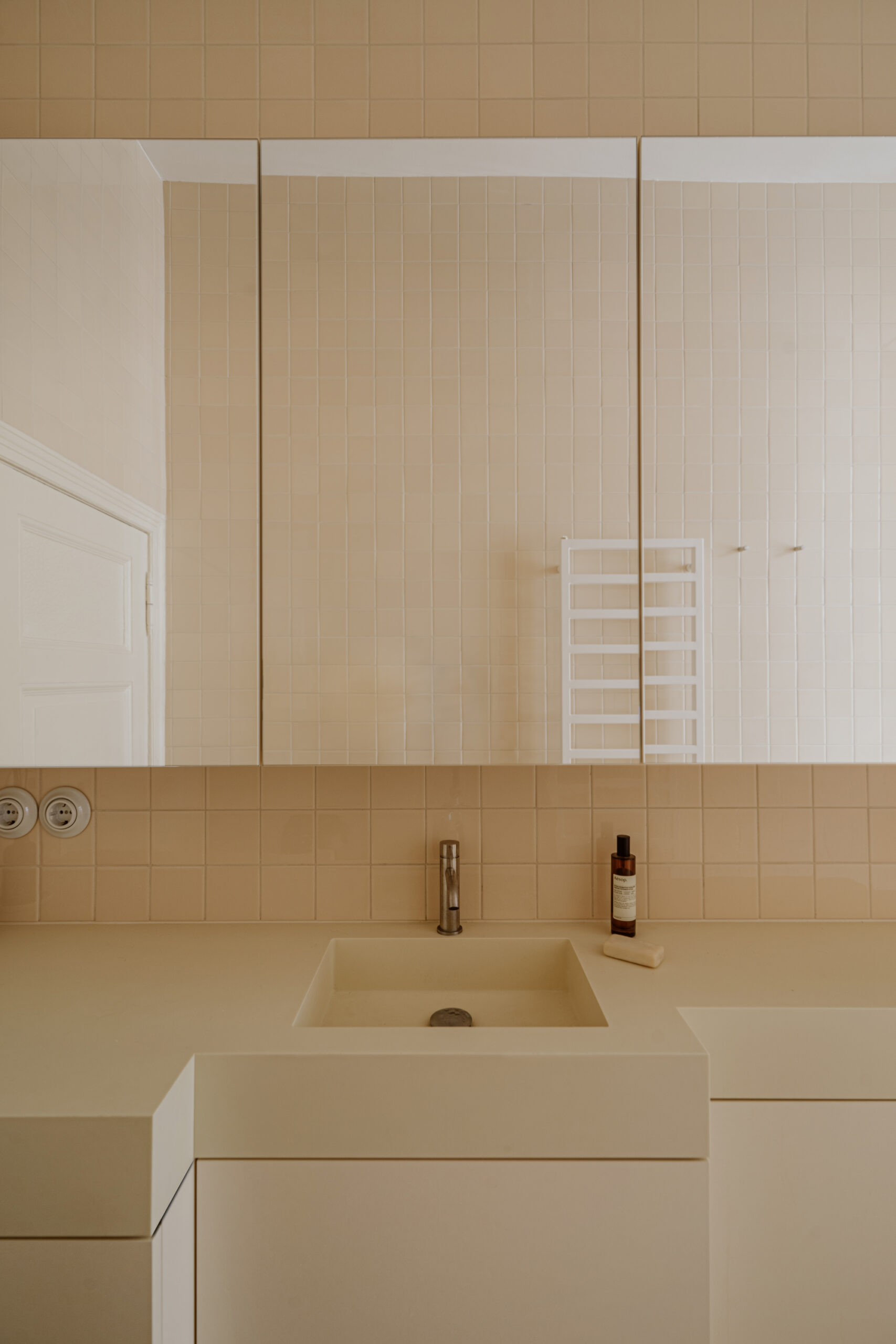 Plow Apartment
